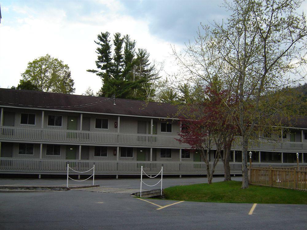 Lake George Suites Exterior photo